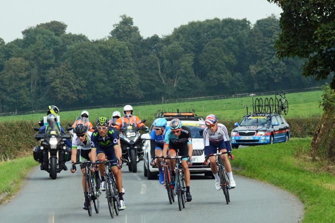 The early break of 6 riders