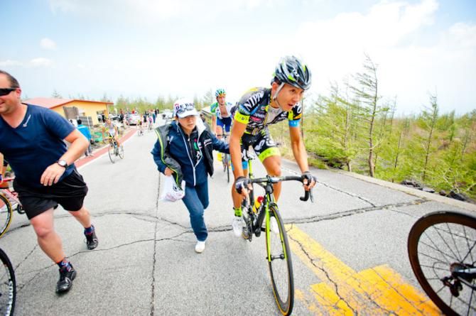After the finish, Team staffs pushing riders