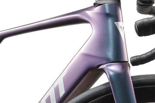 Detail of Giant Defy Advanced E+ Elite e-bike