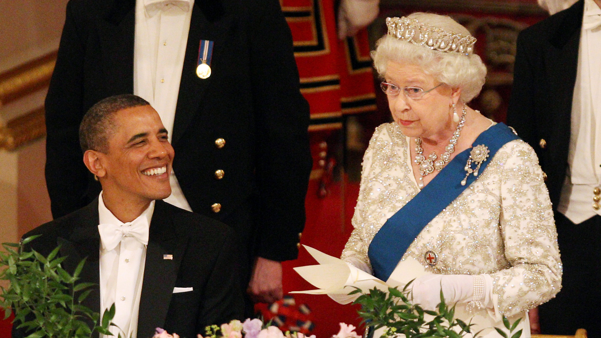 Barack Obama and Queen Elizabeth II during a State Banquet in Buckingham Palace on May 24, 2011 in London, England