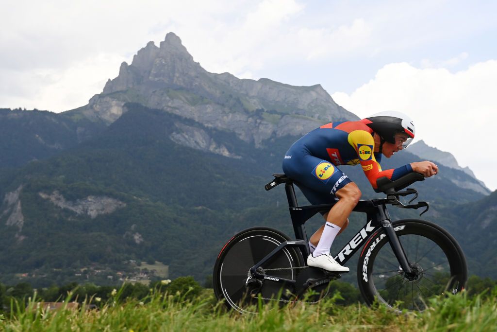 COMBLOUX FRANCE JULY 18 Mads Pedersen of Denmark and Team LidlTrek sprints during the stage sixteen of the 110th Tour de France 2023 a 224km individual climbing time trial stage from Passy to Combloux 974m UCIWT on July 18 2023 in Combloux France Photo by Tim de WaeleGetty Images