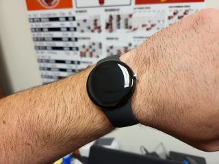 Google Pixel Watch leaked with the bands on