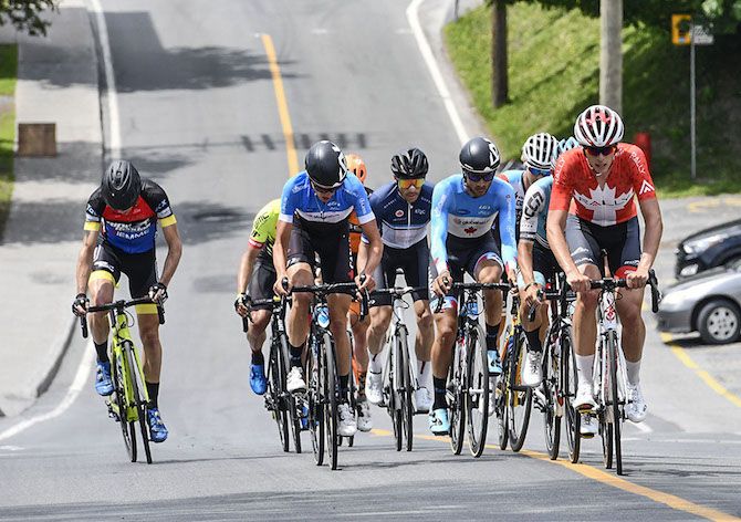 The nine-rider break went away early