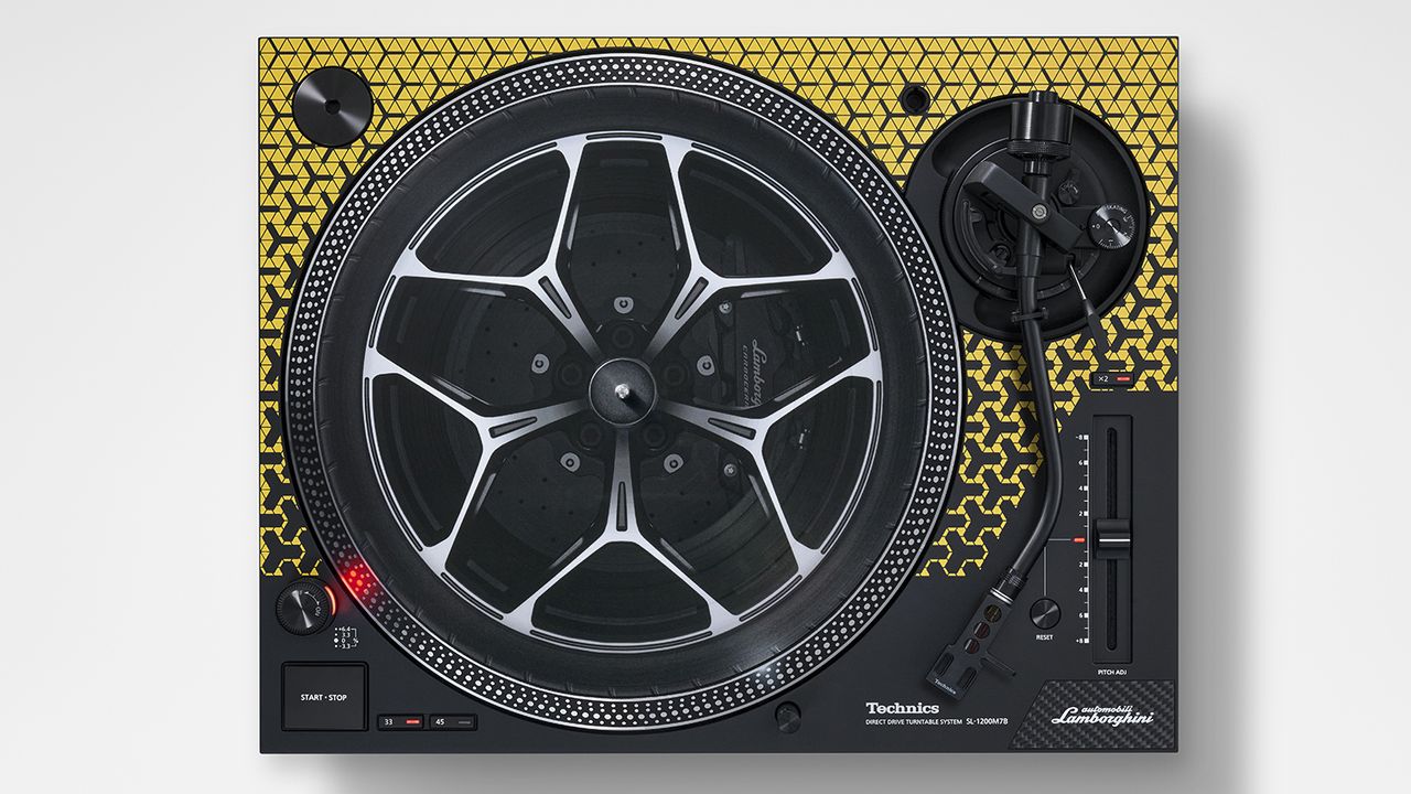 Technics SL-1200M7B turntable collaboration with Lamborghini