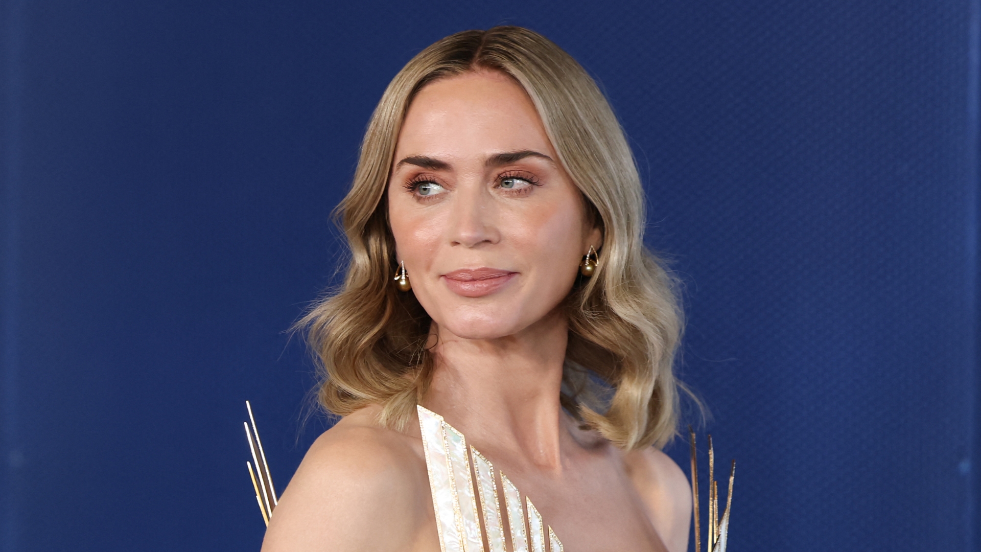 Emily Blunt is pictured with a wavy, collarbone bob at the New York premiere of "Disclosure Day" at the David H. Koch Theater in New York on June 8, 2026.