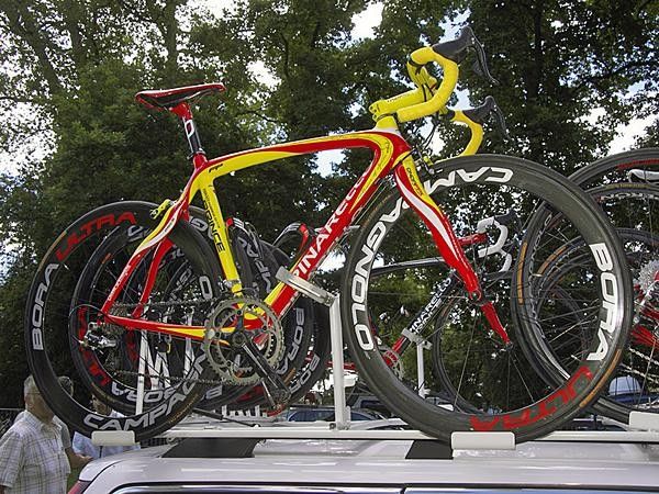 Alejandro Valverde's Pinarello Prince looked pretty much identical to other versions we've seen&hellip;