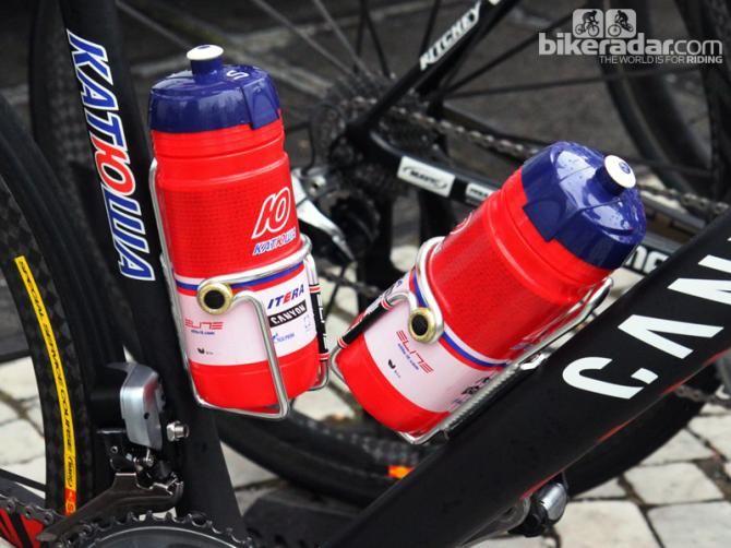Yet another set of Elite Ciussi aluminum cages. They may not be super light but they sure do hold bottles tightly