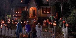Trick-R-Treat movie trick-or-treaters