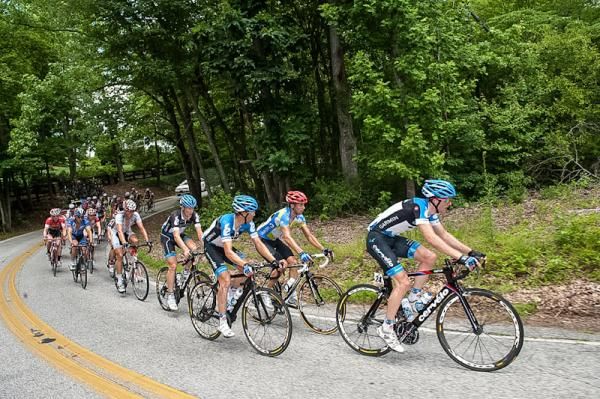 The peloton heads up Paris Mountain.