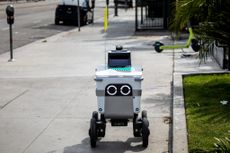 A Serve Robotics delivery robot in Los Angeles