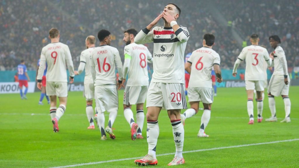 Diogo Dalot of Manchester United celebrates scoring his team&#039;s first goal during the UEFA Europa League 2024/25 League Phase MD8 match between Fotbal Club FCSB and Manchester United at National Arena Stadium on January 30, 2025 in Bucharest, Romania. 