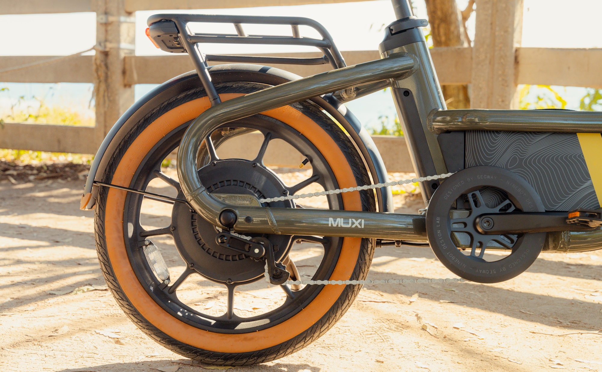 Segway Muxi eBike closeup of rear wheel