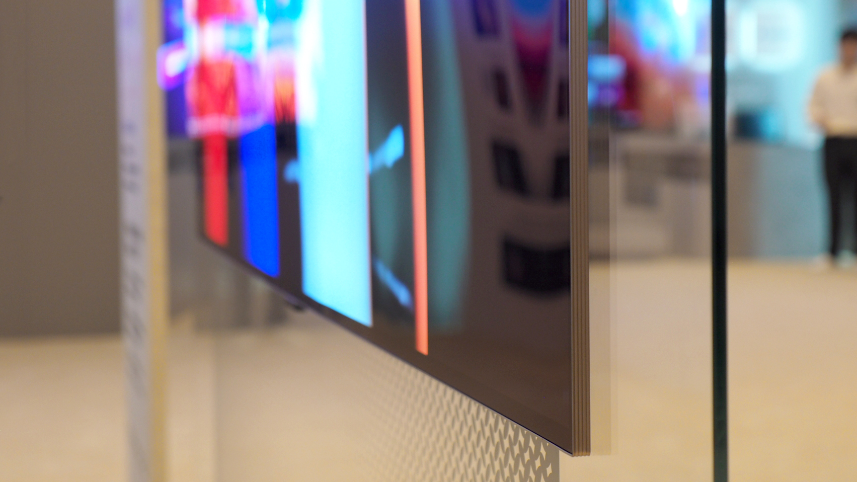 LG Wallpaper TV OLED W6