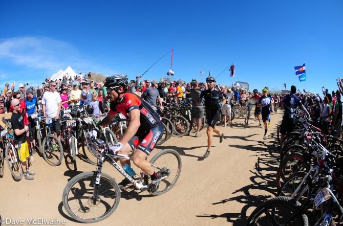 Kenny Wehn (NoTubes) heading out onto the course