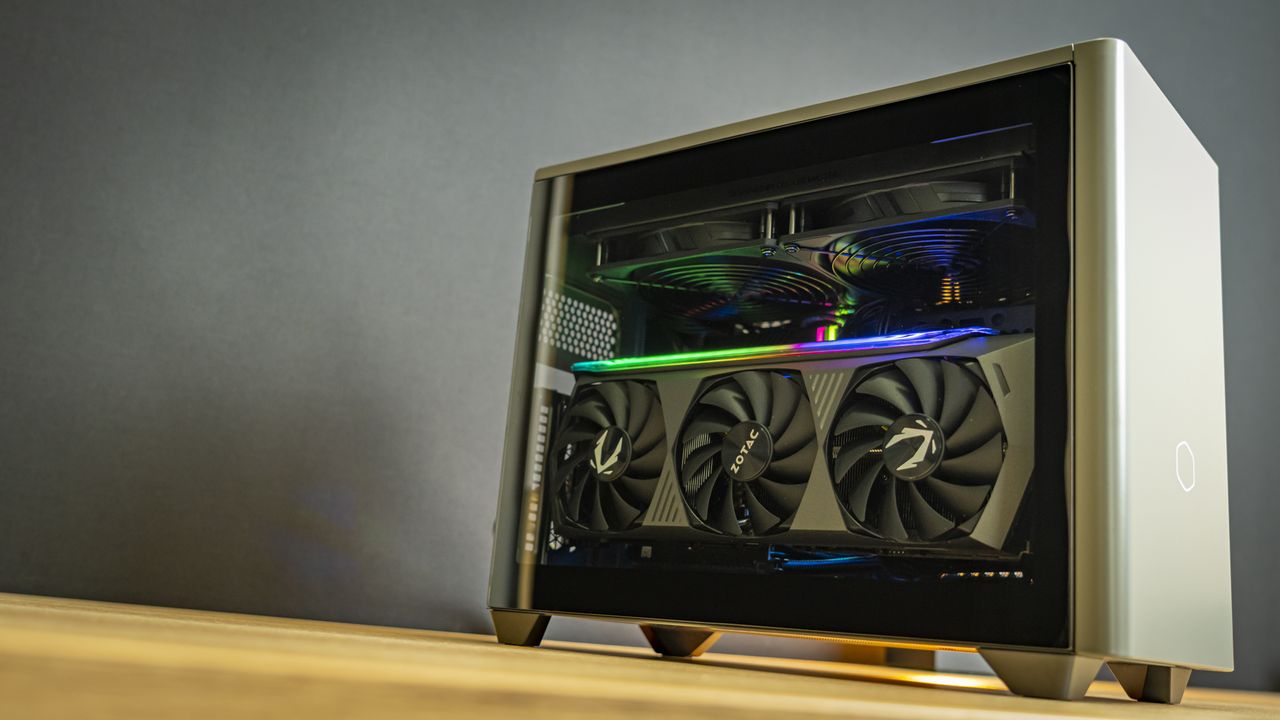 Cooler Master NR200P Max