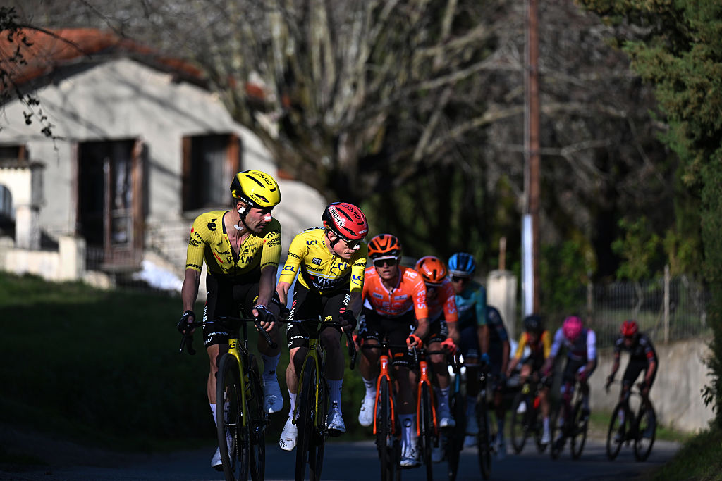 2026 Paris-Nice stage 5: Victor Campenaerts (l) leading Jonas Vingegaard shortly before the Dane attacks