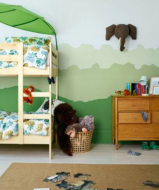 children room with jungle theme