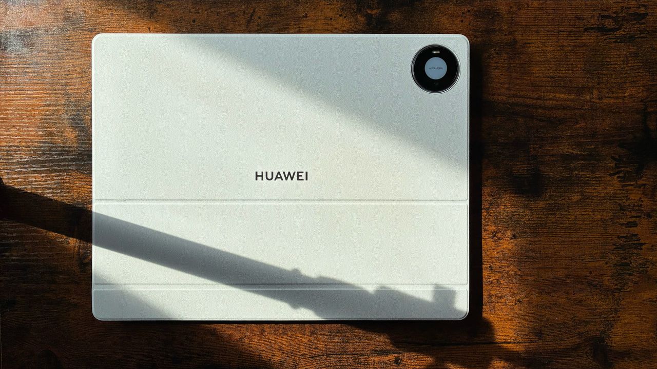The Huawei MatePad Pro Max on a desk