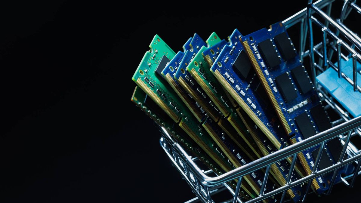 'Thank you again rural Walmart': Redditor picks up 32 GB of memory for $50, twice