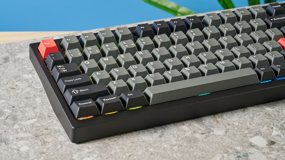 A carbon black Lemokey P1 Pro wireless mechanical keyboard