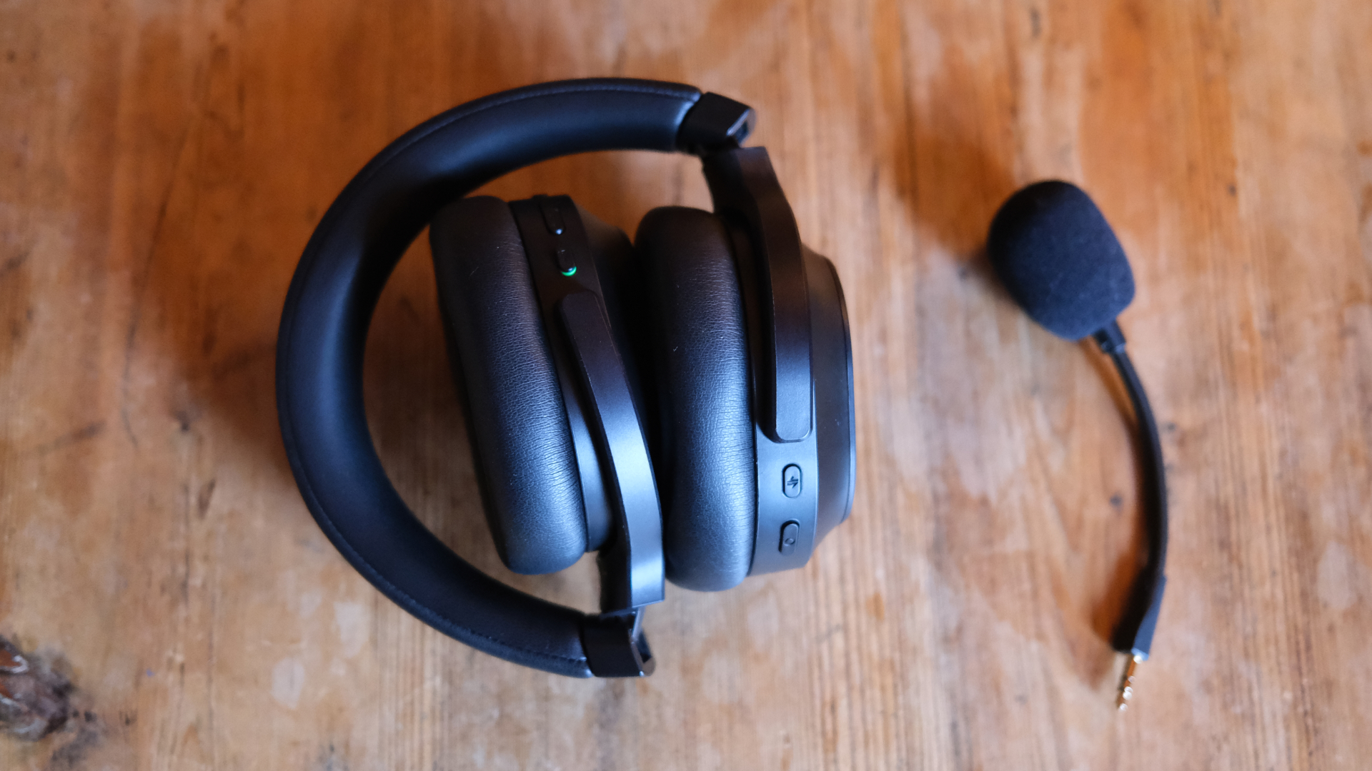 Razer Barracuda V2 Pro headset review
