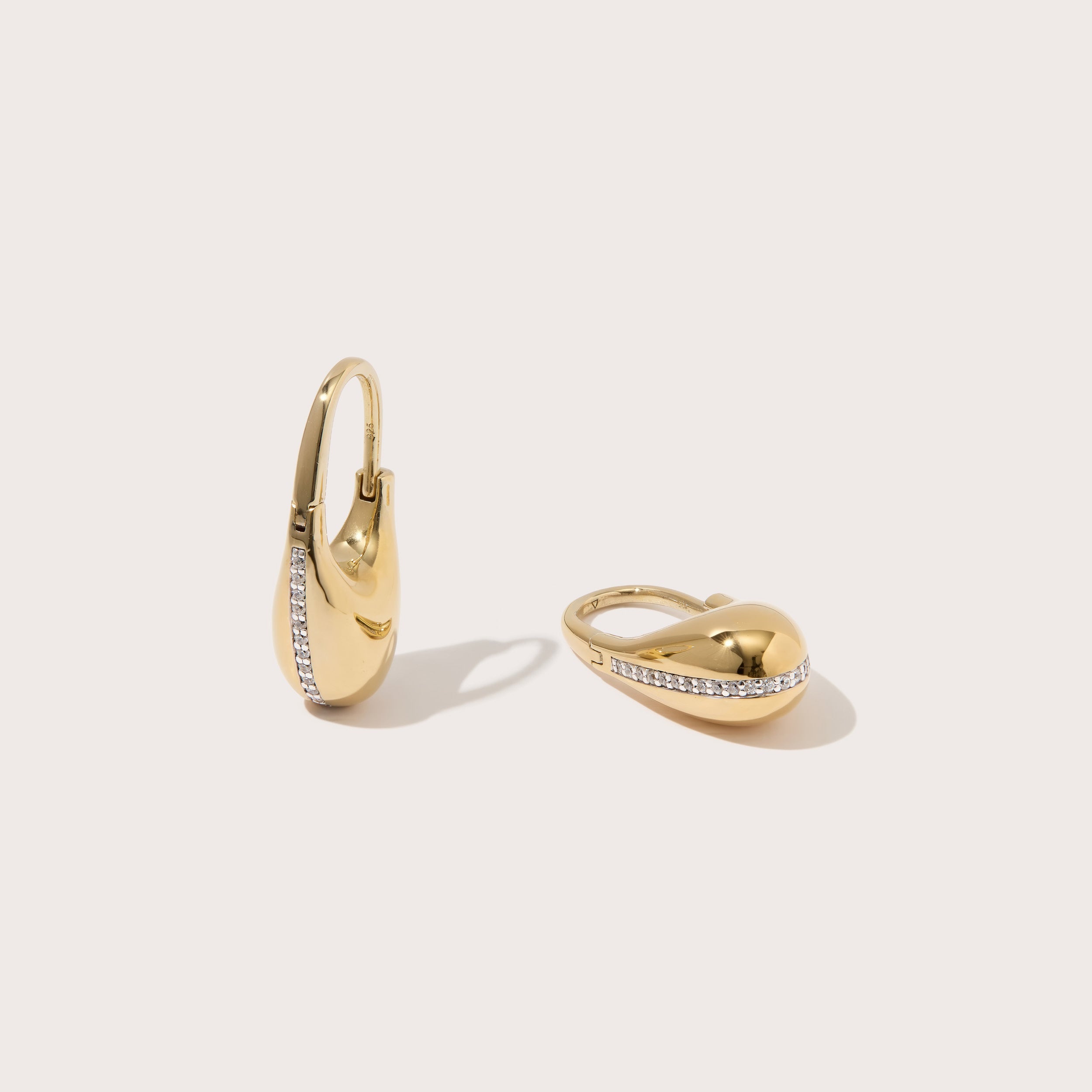 Pav&amp;eacute; Roscida Drop Hoops