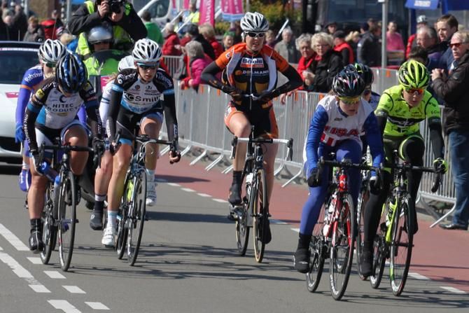 The leading group roll through on Stage 5