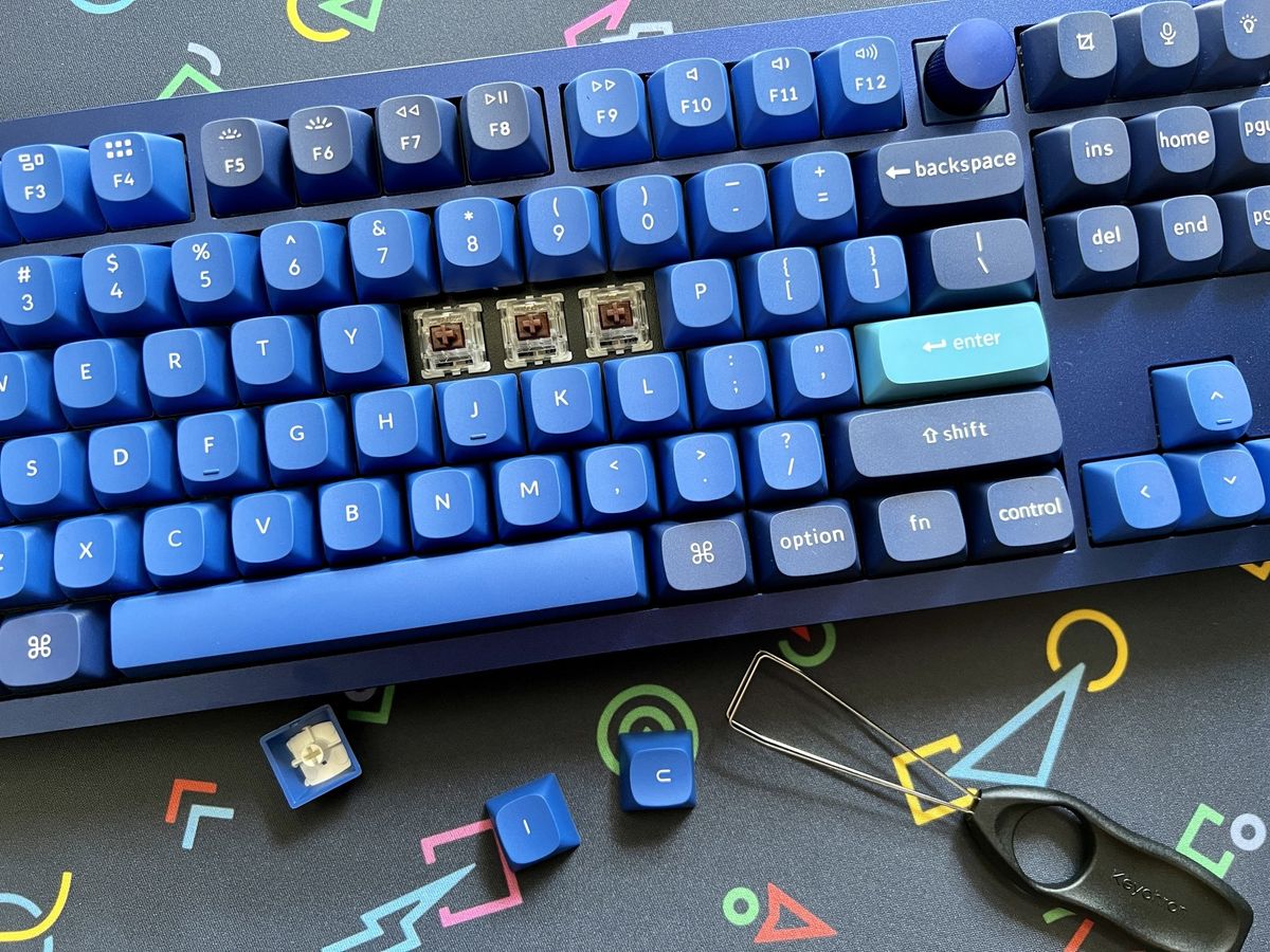 Keychron Q3 Navy Blue Gateron G Pro Brown Switches
