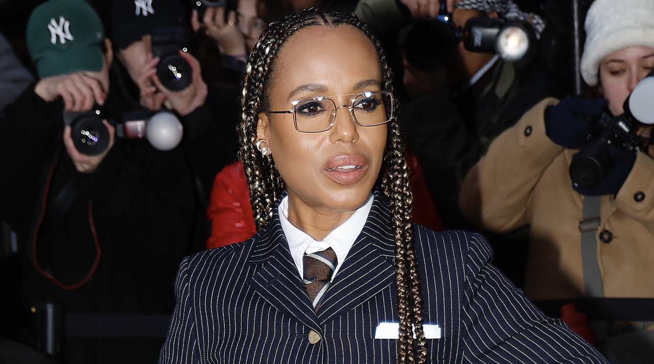 Kerry Washington wearing a pinstriped skirt and jacket arrives at the Thom Browne show during New York Fashion Week on February 11, 2025 in New York City.