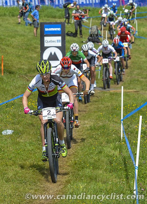 Gunn-Rita Dahle Flesjaa (Multivan Merida Biking Team) leads out