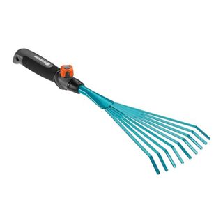 small hand rake for garden