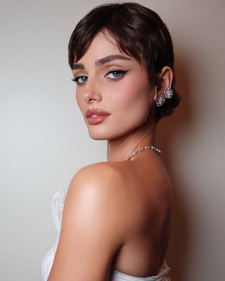 An image of the different types of ear piercing, as seen on Taylor Hill.