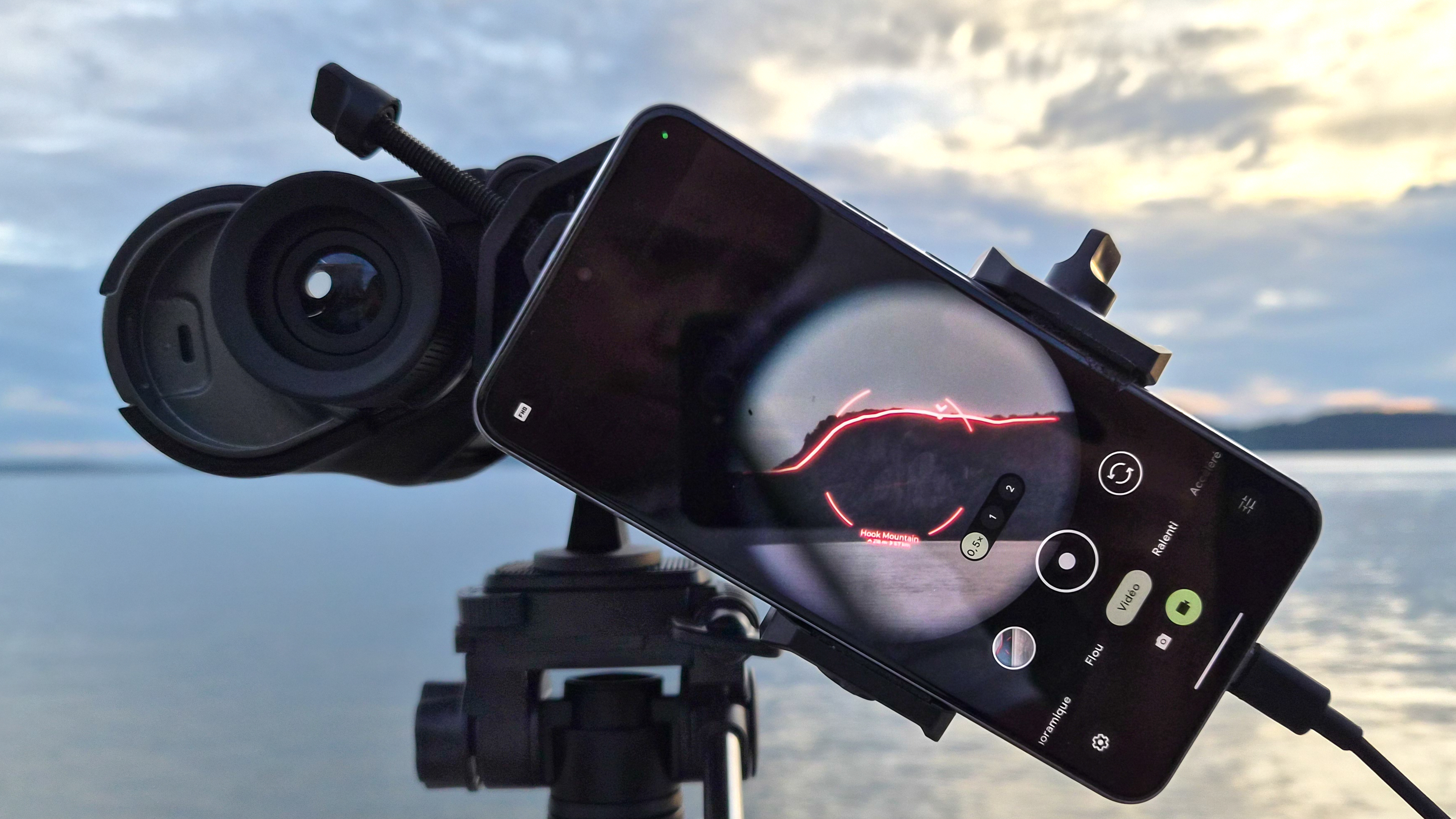 Unistellar Envision smart binoculars.