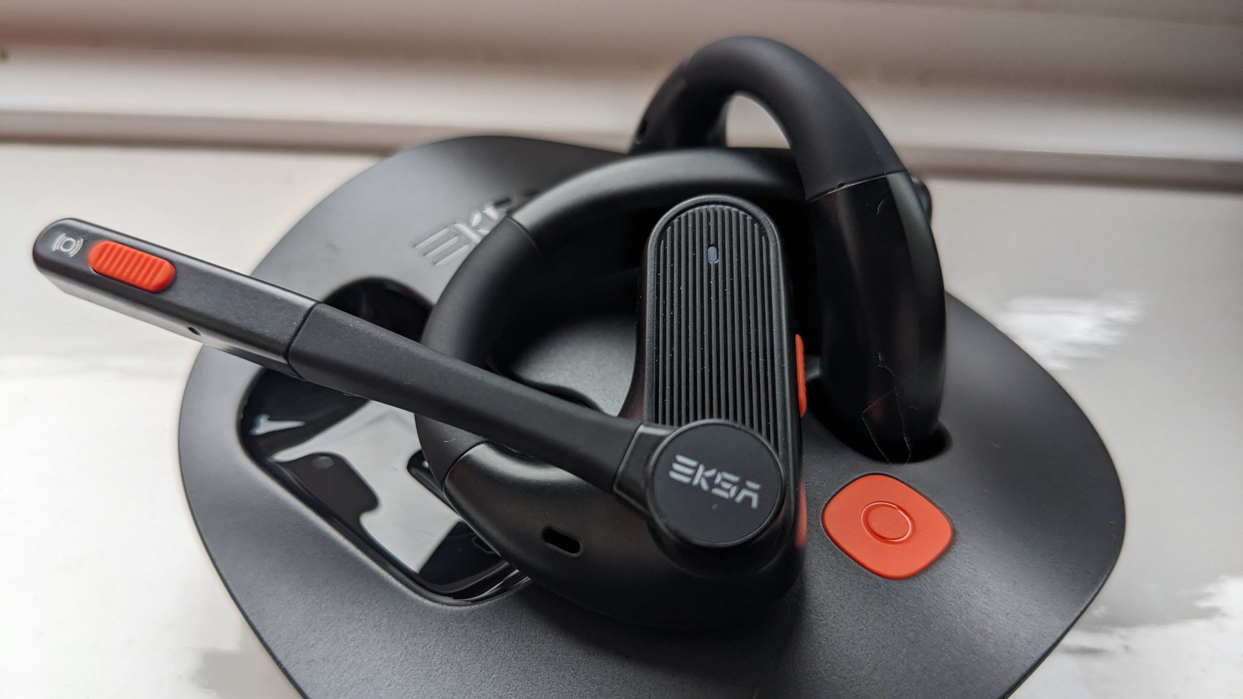 EKSA S30 wireless headset during our review