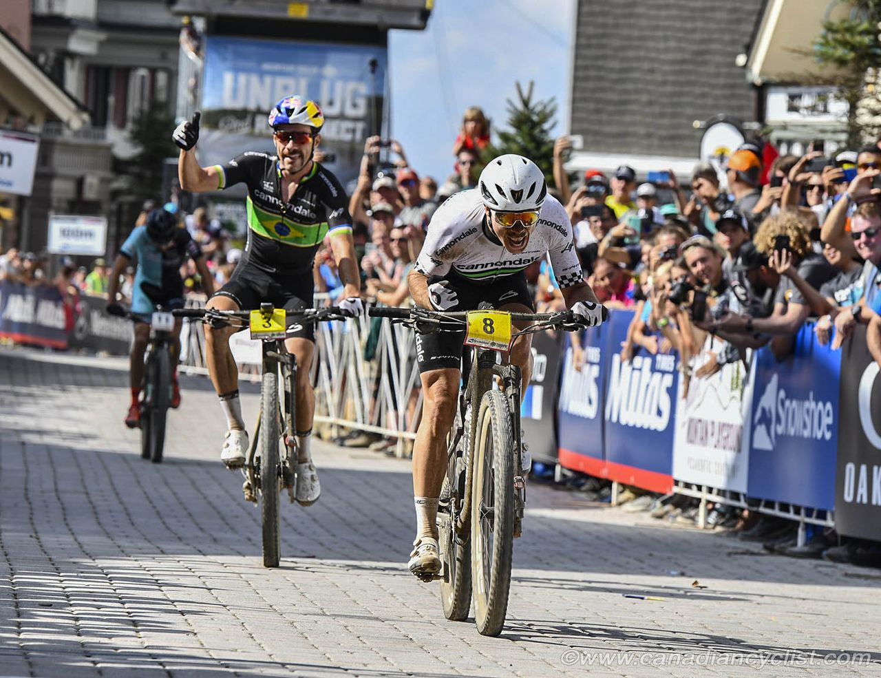 Maxime Marotte finishing 3rd and Henrique Avancini 4th
