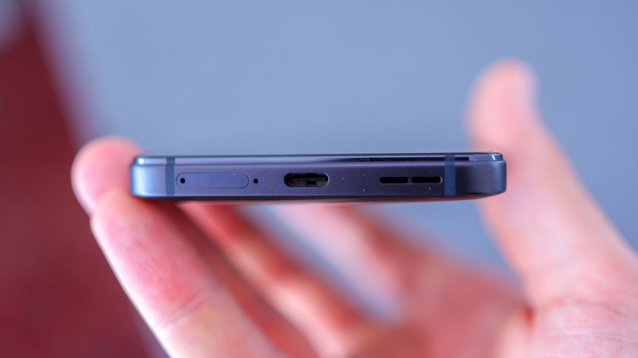 Photo of the Nubia Red Magic 7s Pro gaming phone
