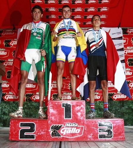 Junior men's cross country podium (l-r): Carlos Enrique Moran, Jonathan Botero Villegas and Andrey Fonseca.