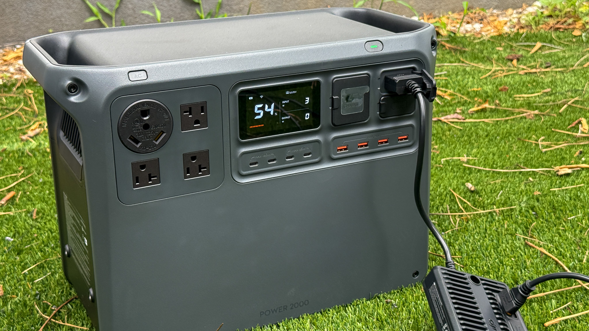 DJI Power 2000 - connected to solar