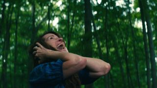 Julia Roberts screams in a forest in Leave the World Behind