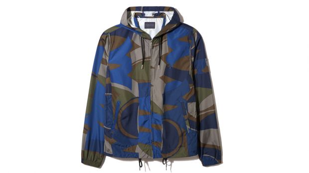 Perry Ellis camo print hooded jacket
