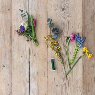 spring wreath craft step 4