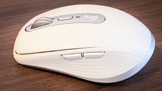 Logitech MX Anywhere 3 mouse for Mac on a desk