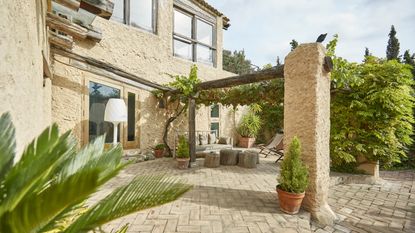 Mediterranean patio ideas