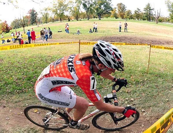 Alison Sydor (Team Maxxis-Rocky Mountain) was with the leaders today.