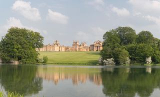 A lake in front of Blenheim Palace