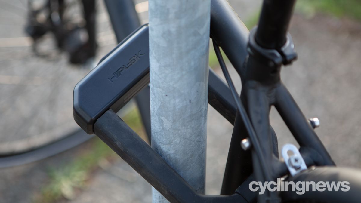 Chain lock vs U lock Which is the best option for keeping your bike