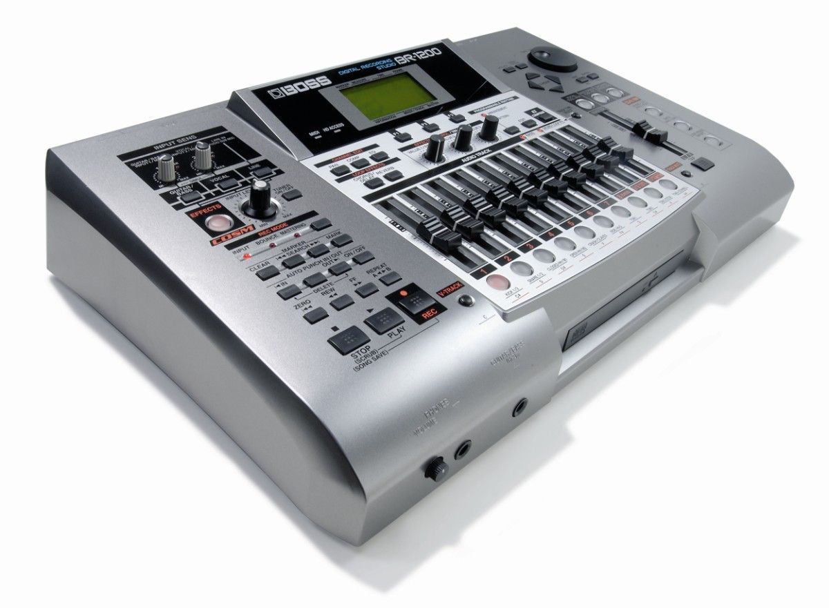 The BR-1200CD is great for a guitarist or songwriter looking for a powerful single machine.