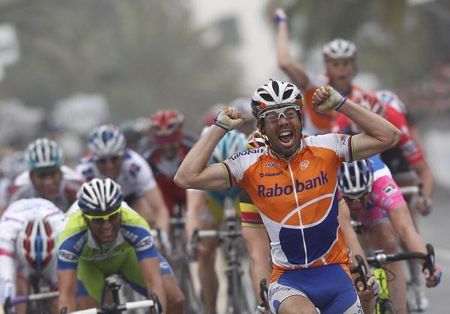 Oscar Freire (Rabobank) roars with delight as he wins Milan-San Remo