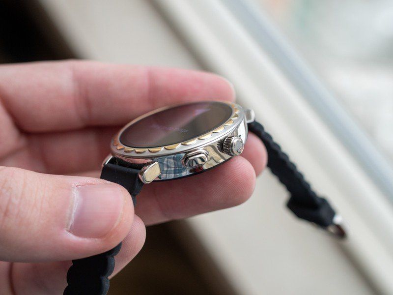 Kate Spade Scallop 2 smartwatch