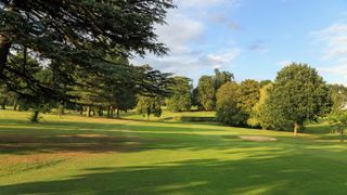 North Middlesex Golf Club - Hole 10